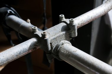 Metal yapı iskelesi paslı eklem bağlayıcısı