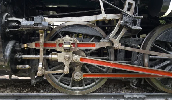 蒸气机车齿轮的车轮特写 — 图库照片