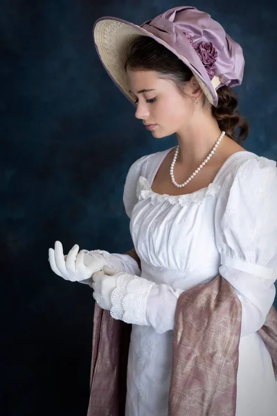 Young Regency Woman Wearing White Muslin Dress Straw Bonnet Who — Stock Photo, Image