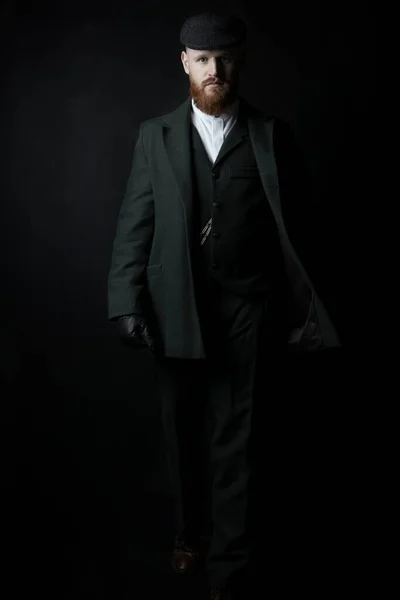 Homme Victorien Portant Costume Tweed Avec Une Casquette Plate — Photo