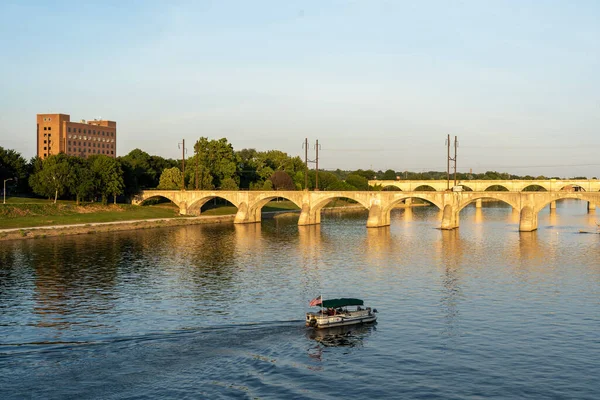 Pontoon Båt Susquehanna Floden Harrisburg — Stockfoto