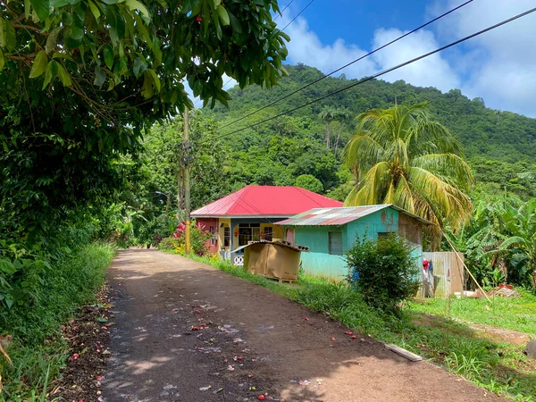 Два Небольших Домика Вдоль Проселочной Дороги Горах Гренады — стоковое фото