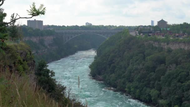 Most Przez Rzekę Niagarę Łączący Stany Zjednoczone Kanadę — Wideo stockowe