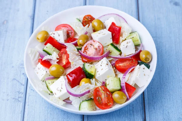 Griekse Salade Traditioneel Grieks Gerecht Gezond Vegetarisch Voedsel Verse Groenten — Stockfoto