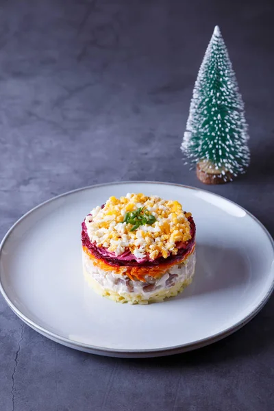 Herring Salát Pod Kožichem Tradiční Ruský Vícevrstvý Salát Sleďů Řepy — Stock fotografie