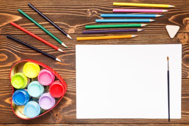 Boyalar, pastel boya, kağıt, boya setleri