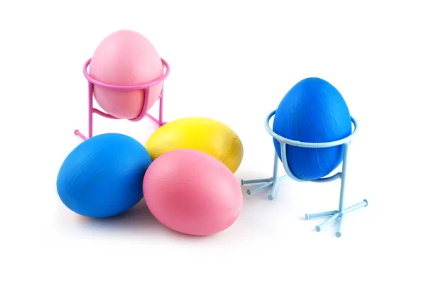 Beyaz arka plan üzerinde izole renkli yumurta — Stok fotoğraf