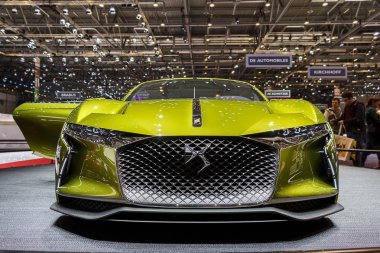Geneva, İsviçre - Mart 2016: Ds otomobil E gergin