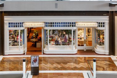 Singapur - Mayıs 2016: Ralph Lauren Tasarımcısı butik