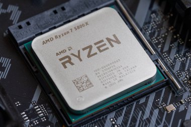 Vancouver, Kanada - 2021 civarı: AMD Ryzen İşlemcisi ana kartta oturuyordu