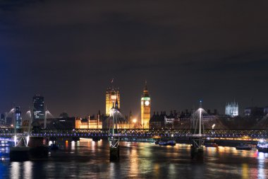 Londra'nın gözü ve Big Ben geceleri, İngiltere
