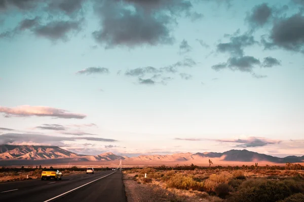 Közelében a Route 66, a kaliforniai Mojave-sivatagban — Stock Fotó