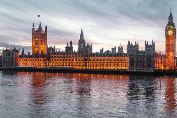 Zonsondergang op de Big Ben in Londen, Engeland — Stockfoto