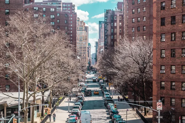 Edifícios e ruas perto de Midtown Manhattan, Nova Iorque — Fotografia de Stock