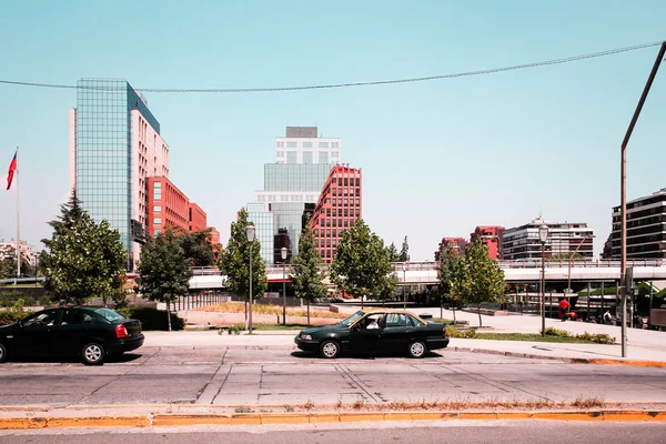 Edificios y Calles de la Ciudad de Santiago en Chile — Foto de Stock