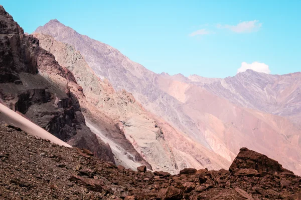 Berge und Hügel der Anden-Berge in Santago, Chile — Stockfoto