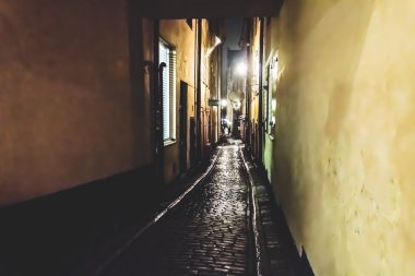 Stockholm, İsveç (Gamla Stan) eski şehrin dar sokakları
