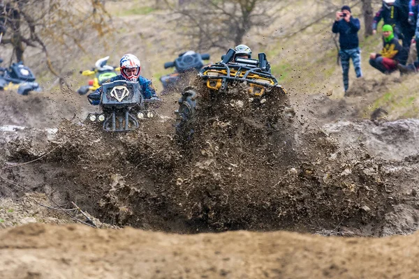 Afipsip Russia Ottobre 2020 Gli Sportivi Quad Guidano Spruzzi Sporco — Foto Stock