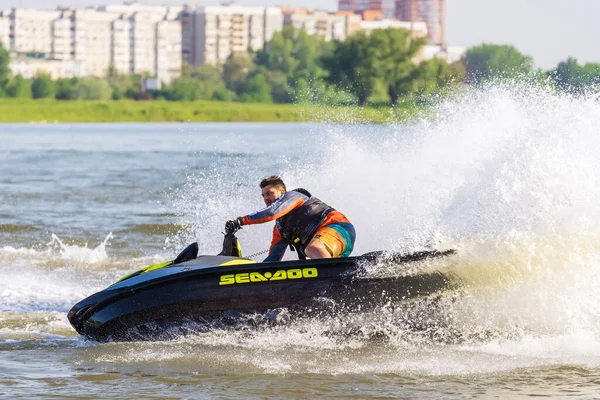 Krasnodar Rusia Julio 2020 Brp Conductor Motos Acuáticas Acuáticas Sea —  Fotos de Stock