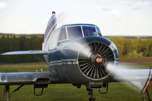 Pervaneli uçağa aerodrome — Stok fotoğraf