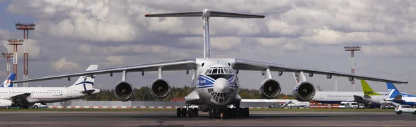 伏尔加 Il 76td-90vd — 图库照片