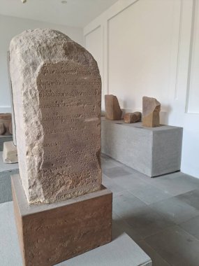 Da Nang Cham Heykel Müzesi 'nde antik kumtaşı oyması.