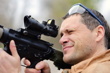 civil man aiming sight clipart