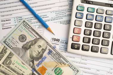 Vergi formu 1040 A.B.D. Bireysel Gelir Vergisi İadesi, iş finans kavramı.