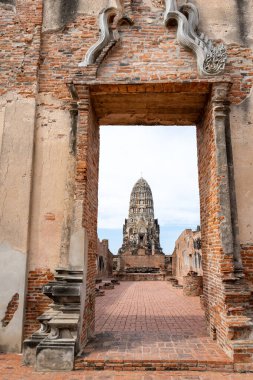 Wat Ratchaburana Budist tapınağı Ayyuthaya, Tayland 'da harabe. Tayland 'daki tarihi Budist Tapınağı