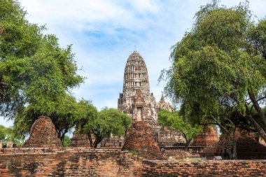 Wat Ratchaburana Budist tapınağı tapınağı Ayyuthaya, Tayland. Tayland 'daki tarihi Budist Tapınağı
