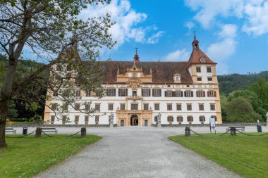Avusturya 'nın Graz kentindeki Eggenberg Sarayı, Avusturya' nın en önemli Barok sarayı kompleksi.