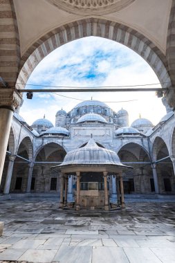 Sehzade Camii, İstanbul, Türkiye. İstanbul 'un Fatih ilçesinde bulunan tarihi bir camidir..