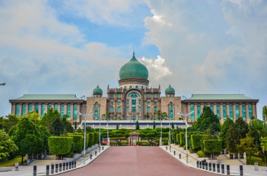 Perdana Putra, Malezya