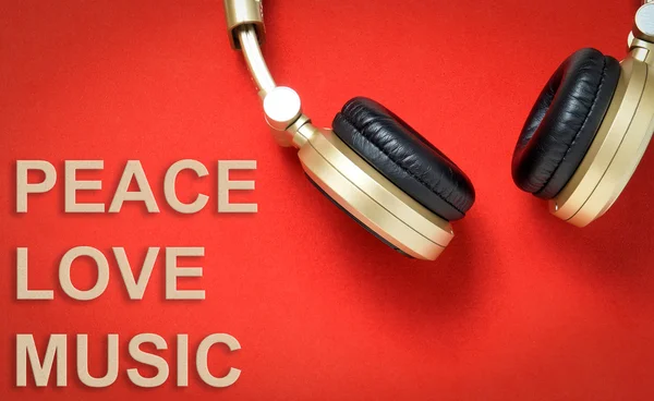 Golden Music Text Peace love Music — Stock Photo, Image