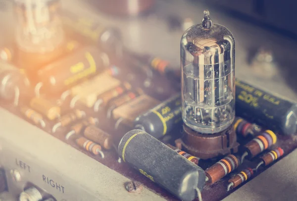 Ses hifi vintage tonda kullanılan vintage tüp ampul