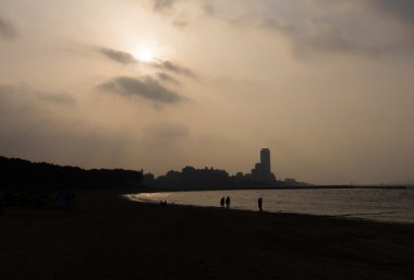 Sahil Momochi Beach siluet