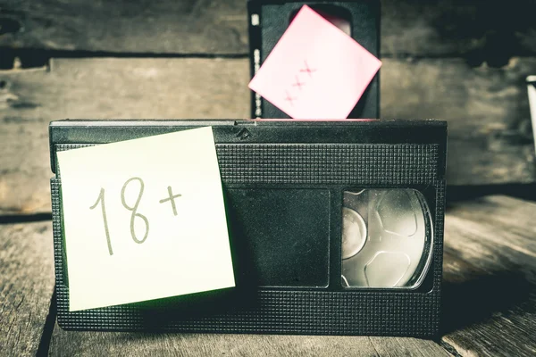 18 + χαρακτηρισμός ταινιών σε μια ταινία βίντεο — Φωτογραφία Αρχείου