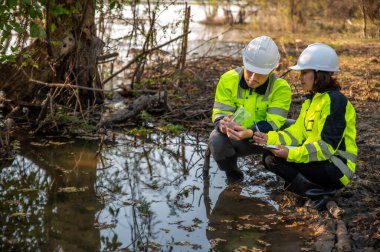 Mühendisler Ekibi Doğal Çevredeki Su Kirliliğini Analiz Ediyor