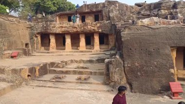 Bhubaneswar-Odisha-India - 29 Aralık 2025 - Bhubaneswar, Odisha, Hindistan 'daki Khandagiri Mağaraları ve Udayagiri Mağaraları manzarası