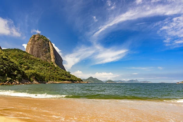 Sugar Loaf hill en de baai van Guanabara — Stockfoto