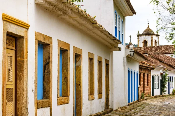 Maisons Anciennes Façades Architecture Coloniale Rues Pavées Dans Ville Historique — Photo