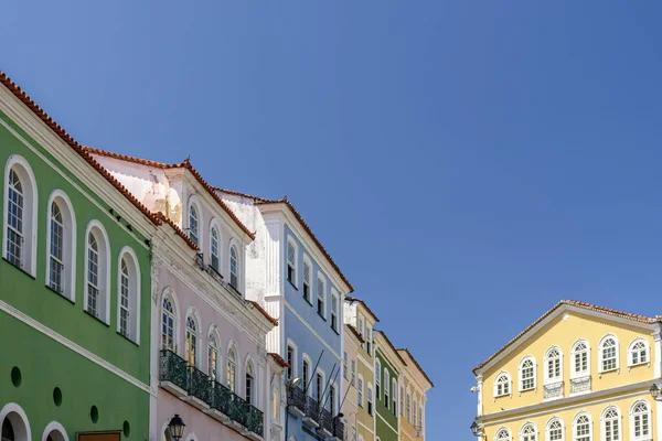 Facciata Vecchie Case Colorate Stile Coloniale Nel Famoso Quartiere Pelourinho — Foto Stock