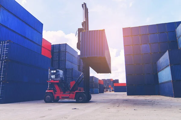 Containerentladung Seeverkehr Der Weltweiten Logistik — Stockfoto