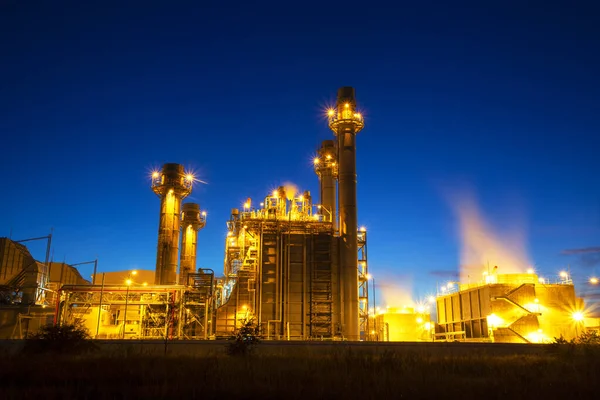 Χημικό Εργοστάσιο Και Σταθμός Παραγωγής Ηλεκτρικής Ενέργειας Διυλιστηρίων Πετρελαίου Πολλές — Φωτογραφία Αρχείου