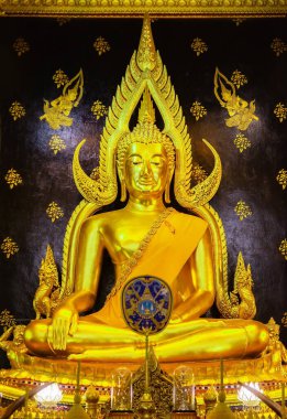 Phitsanulok / Tayland - 27 Aralık, 2019. Phra Buddha Chinnarat Dünyanın en güzel Buda 'sı