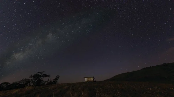 Piękna Droga Mleczna Gwiazd Pyłu Kosmicznego Nocnym Niebie — Zdjęcie stockowe