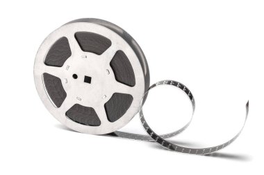 Film makarası beyaz arkaplanda izole edilmiş..