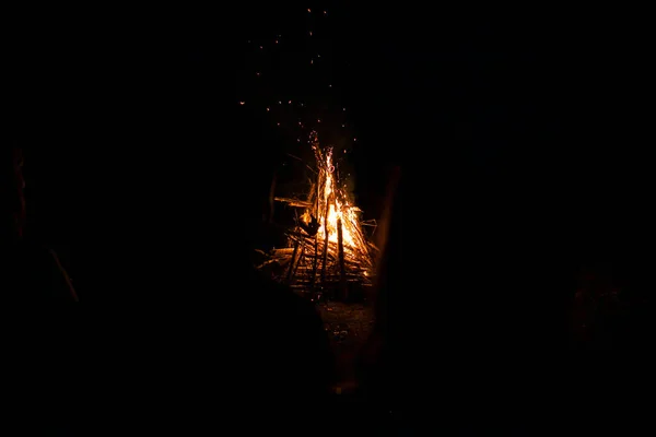 Bright Bonfire Wood Tourist Camp — Stock Photo, Image