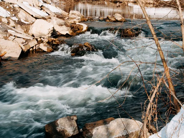 Flow Stormy River Rocks Clear Blue Water — Stock Fotó