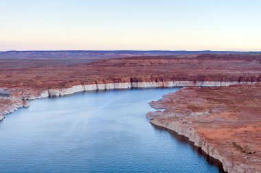 lake Powell ve Glen Kanyon Arizona Üstten Görünüm